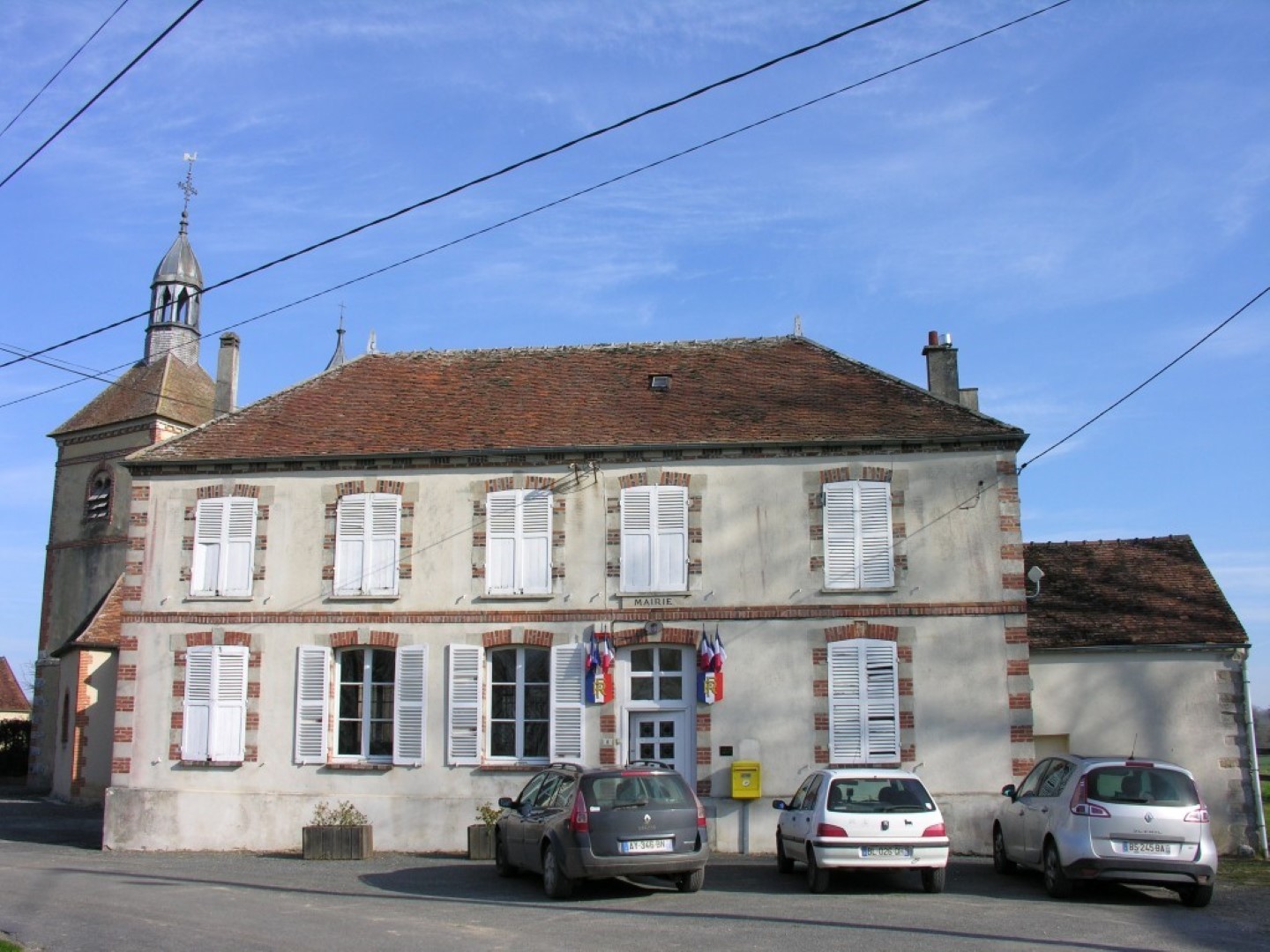 Mairie de Les-Marêts